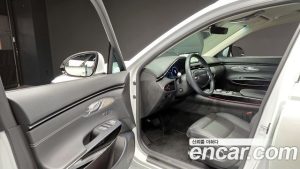 Genesis GV70 2.5T Бензин 2WD 2024 года из Южной Кореи
