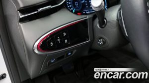 Genesis GV70 2.5T Бензин 2WD 2024 года из Южной Кореи
