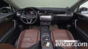 Volkswagen Tiguan 2.0 TSI Prestige 2023 года из Южной Кореи