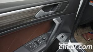 Volkswagen Tiguan 2.0 TSI Prestige 2023 года из Южной Кореи