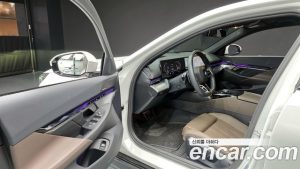 BMW 5-Series 520i Special Edition 2025 года из Южной Кореи