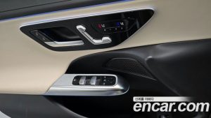 Mercedes-Benz E-Class E200 Avantgarde 2024 года из Южной Кореи
