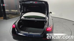 Mercedes-Benz E-Class E200 Avantgarde 2024 года из Южной Кореи