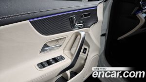 Mercedes-Benz CLA-Class CLA250 4MATIC 2025 года из Южной Кореи