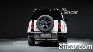 Land Rover Defender 110 D250 X- SE 2025 года из Южной Кореи