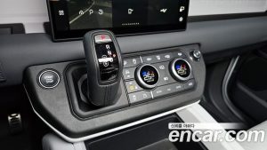 Land Rover Defender 110 D250 X- SE 2025 года из Южной Кореи