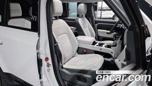 Land Rover Defender 110 D250 X- SE 2025 года из Южной Кореи