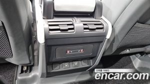 Land Rover Defender 110 D250 X- SE 2025 года из Южной Кореи
