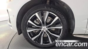 Volvo XC60 B6 ULTIMATE Bright 2024 года из Южной Кореи