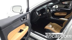Volvo XC60 B6 ULTIMATE Bright 2024 года из Южной Кореи