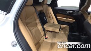 Volvo XC60 B6 ULTIMATE Bright 2024 года из Южной Кореи
