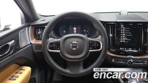 Volvo XC60 B6 ULTIMATE Bright 2024 года из Южной Кореи