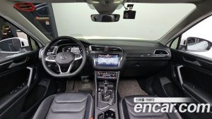 Volkswagen Tiguan 2.0 TDI Prestige 2022 года из Южной Кореи