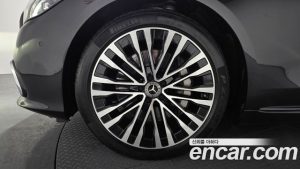Mercedes-Benz S-Class S450L 4MATIC 2023 года из Южной Кореи