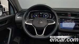 Volkswagen Tiguan 2.0 TDI Prestige 2023 года из Южной Кореи