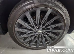 Hyundai Santafe Бензин 2.5T 2WD 2025 года из Южной Кореи