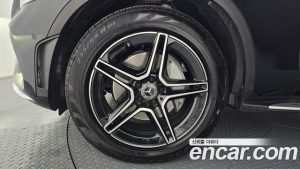 Mercedes-Benz GLC-Class GLC300 4MATIC Coupe 2023 года из Южной Кореи