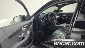 Mercedes-Benz GLC-Class GLC300 4MATIC Coupe 2023 года из Южной Кореи