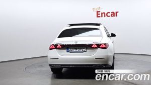 Mercedes-Benz E-Class E350e 4MATIC 2025 года из Южной Кореи