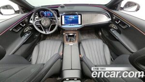 Mercedes-Benz E-Class E350e 4MATIC 2025 года из Южной Кореи