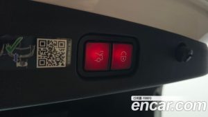 Mercedes-Benz E-Class E350e 4MATIC 2025 года из Южной Кореи