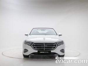 Mercedes-Benz E-Class E220d 4MATIC Exclusive 2025 года из Южной Кореи