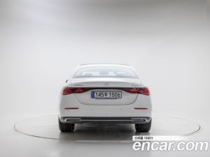 Mercedes-Benz E-Class E220d 4MATIC Exclusive 2025 года из Южной Кореи