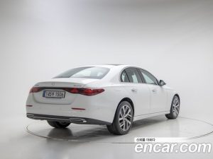Mercedes-Benz E-Class E220d 4MATIC Exclusive 2025 года из Южной Кореи