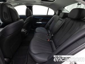 Mercedes-Benz E-Class E220d 4MATIC Exclusive 2025 года из Южной Кореи