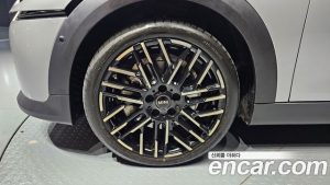 Mini Cooper 5Door Favoured 2025 года из Южной Кореи