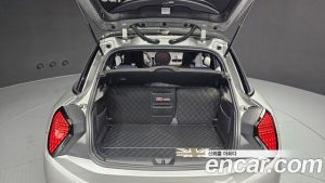 Mini Cooper 5Door Favoured 2025 года из Южной Кореи