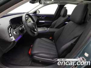 Mercedes-Benz E-Class E220d 4MATIC Exclusive 2025 года из Южной Кореи