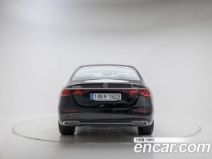 Mercedes-Benz E-Class E220d 4MATIC Exclusive 2025 года из Южной Кореи