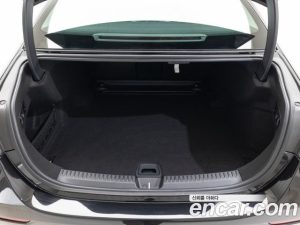 Mercedes-Benz E-Class E220d 4MATIC Exclusive 2025 года из Южной Кореи