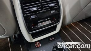 BMW X7 xDrive 40i M Sport 6 2024 года из Южной Кореи
