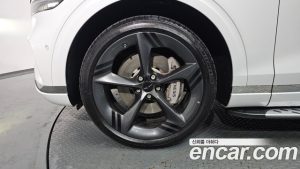 Genesis GV70 2.5T Бензин AWD 2025 года из Южной Кореи