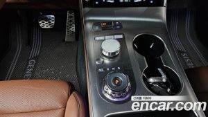 Genesis GV70 2.5T Бензин AWD 2025 года из Южной Кореи