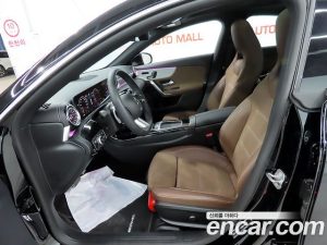 Mercedes-Benz CLA-Class CLA250 4MATIC 2025 года из Южной Кореи