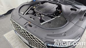 Genesis G90 Бензин 3.5 Turbo AWD 2025 года из Южной Кореи