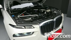 BMW X7 xDrive 40i Design Pure Excellence 6 2023 года из Южной Кореи