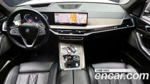 BMW X7 xDrive 40i Design Pure Excellence 6 2023 года из Южной Кореи