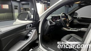 BMW X7 xDrive 40i Design Pure Excellence 6 2023 года из Южной Кореи