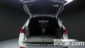 BMW X7 xDrive 40i Design Pure Excellence 6 2023 года из Южной Кореи