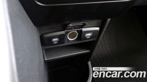 Hyundai Staria HEV 1.6 Tourer 9-Seater 2025 года из Южной Кореи