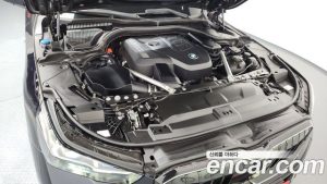 BMW 5-Series 530i xDrive M Sport 2025 года из Южной Кореи