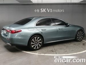 Mercedes-Benz E-Class E300 4MATIC Exclusive 2025 года из Южной Кореи