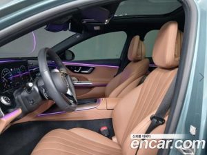 Mercedes-Benz E-Class E300 4MATIC Exclusive 2025 года из Южной Кореи