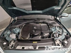 Mercedes-Benz E-Class E300 4MATIC Exclusive 2025 года из Южной Кореи