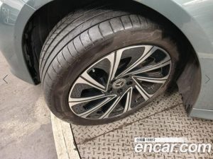 Mercedes-Benz E-Class E300 4MATIC Exclusive 2025 года из Южной Кореи