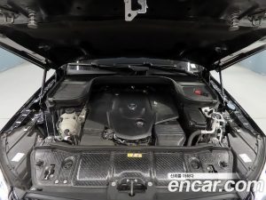 Mercedes-Benz GLS-Class GLS400d 4MATIC 2023 года из Южной Кореи